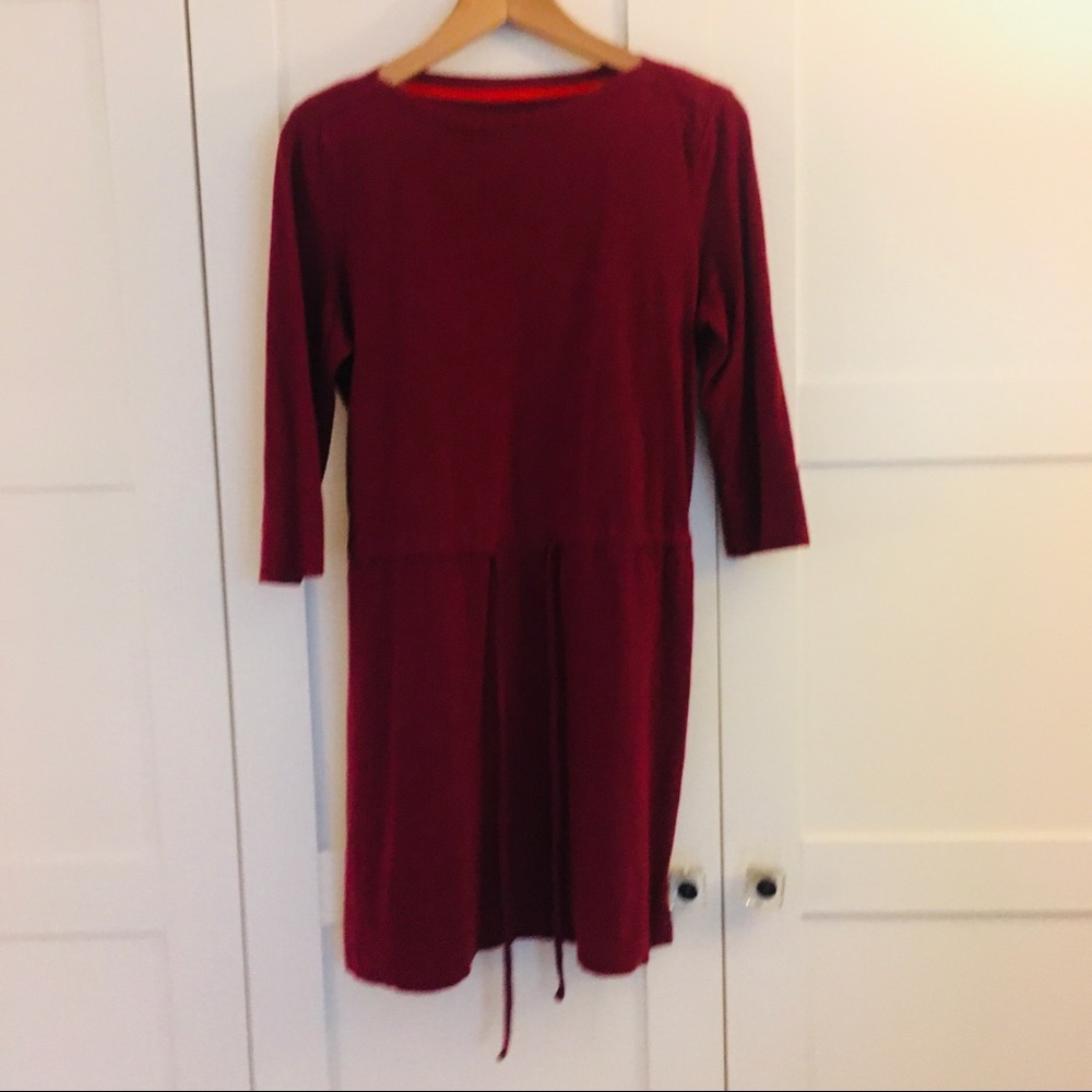 Maroon shirt-dress. 100% cotton.